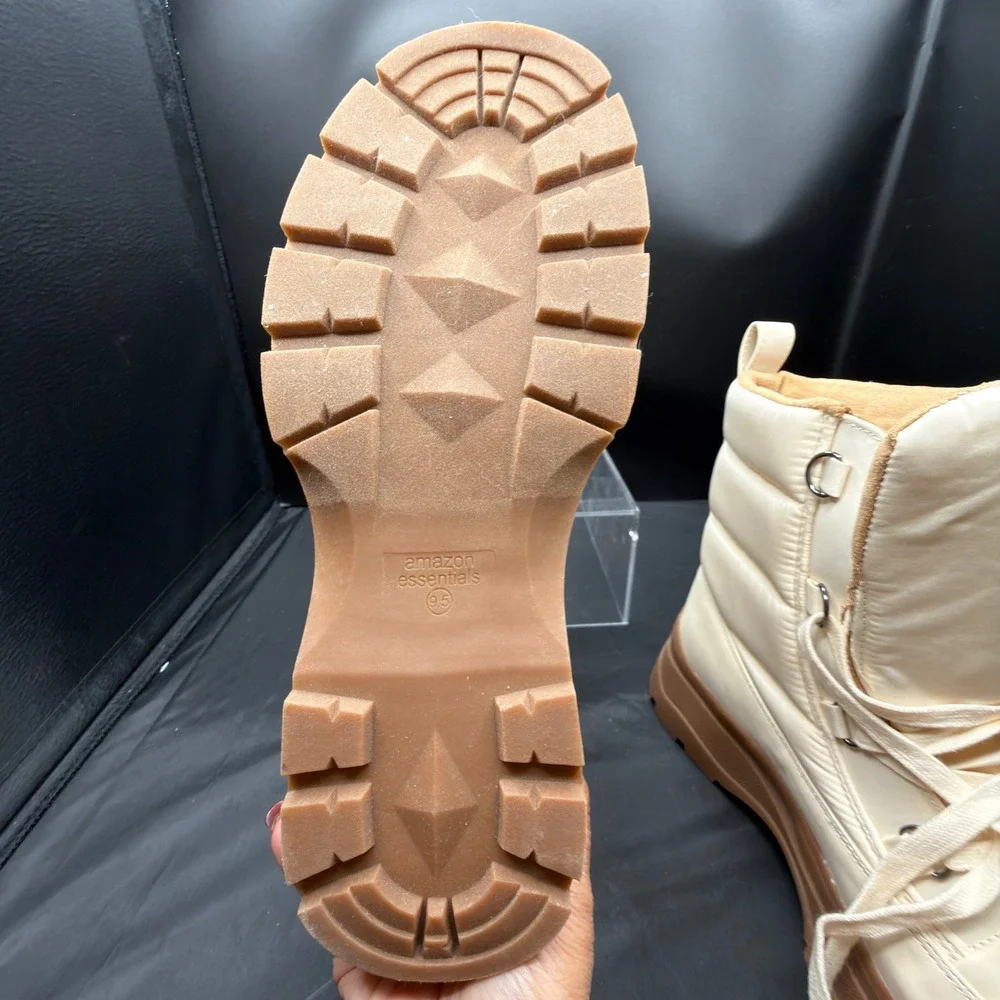 Amazon Essentials Womens Puffer Winter Boots Cream Tan Size 9.5 C250523PT7D6